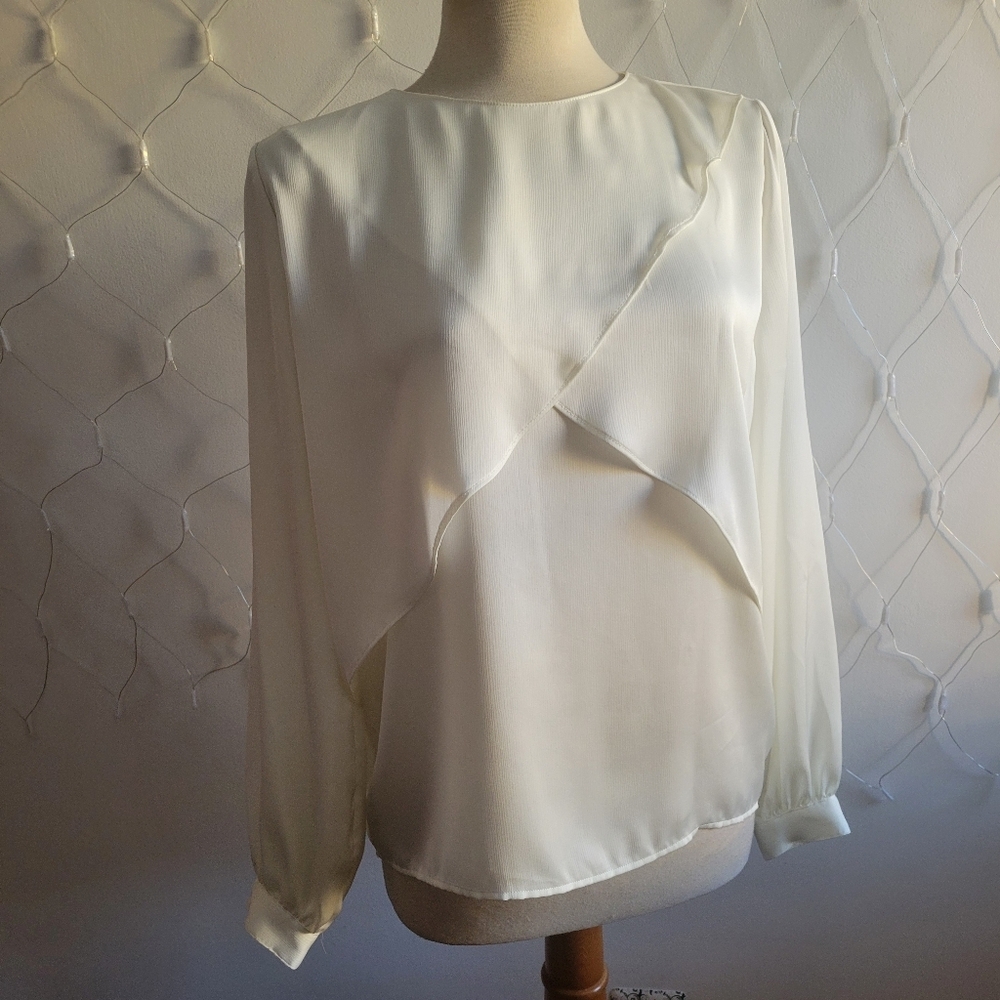 Liz Claiborne Cream Blouse